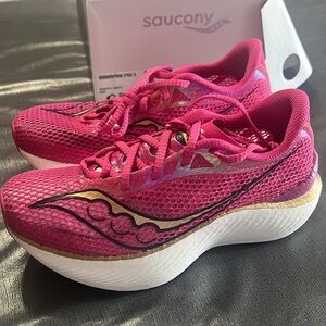 Women’s Endorphin Pro 3
